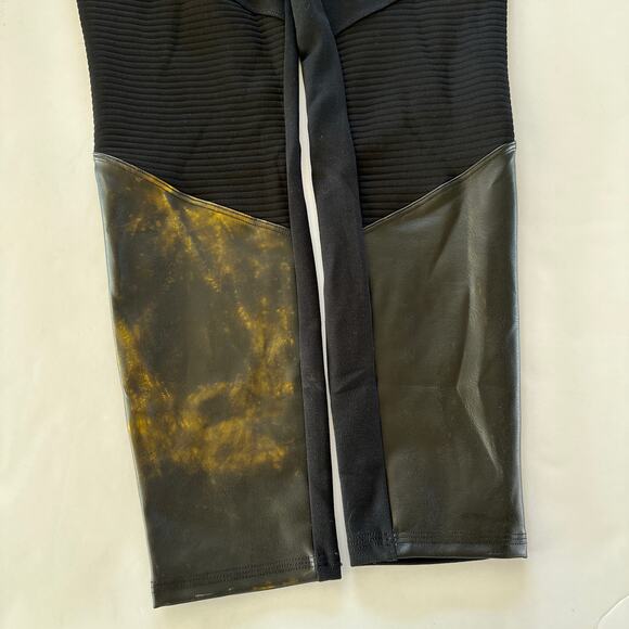 Spanx Assets Faux Leather Leggings - Women's Large - Picture 6 of 7